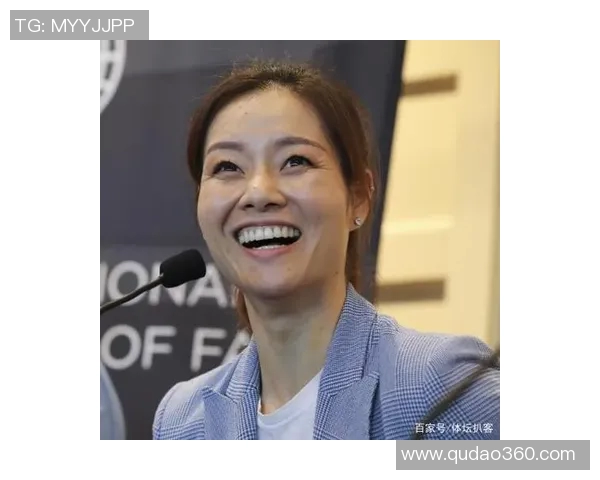 勇士与雷霆对决中的女主播精彩表现引发球迷热议与关注 勇士与雷霆对决中的女主播精彩表现引发球迷热议与关注