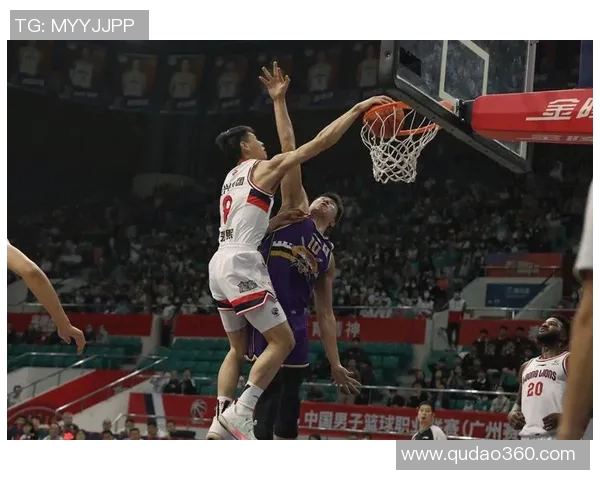 广州龙狮队迎战奇才队展现篮球激情与团队精神的巅峰对决