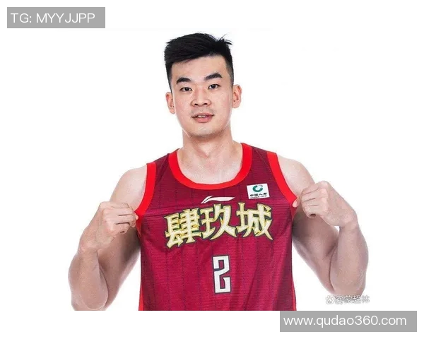 李慕豪：从篮球新星到职业生涯巅峰的成长之路与挑战