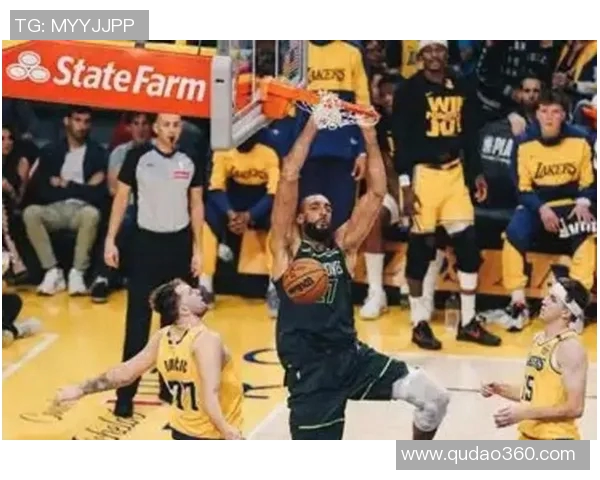 森林狼对阵爵士比赛中罗斯表现出色引发球迷热议