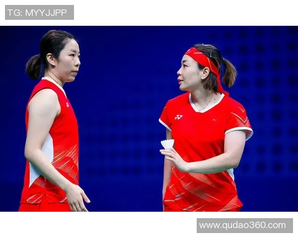 重庆羽毛球队与杭州羽毛球队速度对决赛后分析与战术总结