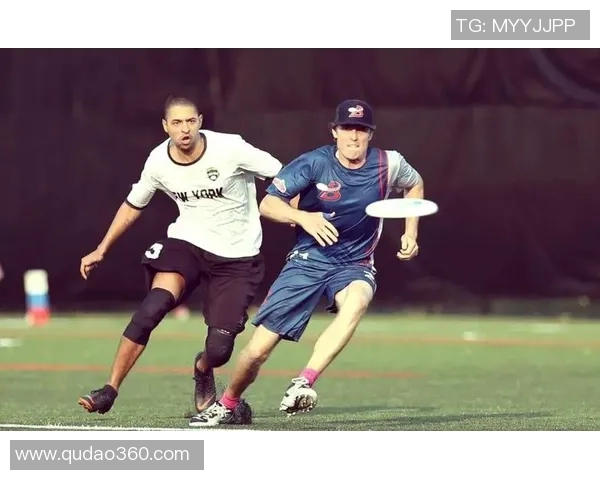 重庆飞盘队实力引发热议运动员表现与战术分析成焦点