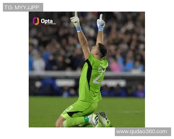 马丁内斯:从足球场上的明星到生活中的传奇人物探索他的成长与成就 马丁内斯:从足球场上的明星到生活中的传奇人物探索他的成长与成就