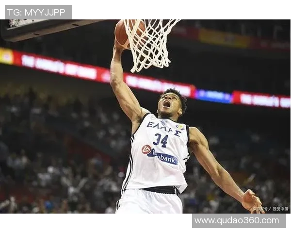 扬尼斯阿德托昆博如何在NBA赛场上创造传奇与辉煌的篮球生涯 扬尼斯阿德托昆博如何在NBA赛场上创造传奇与辉煌的篮球生涯